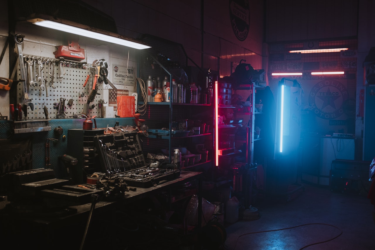 Choose the right overhear storage rack